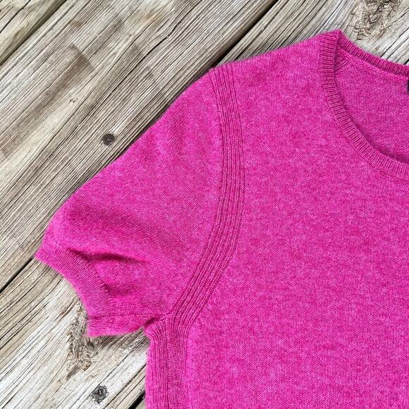 Saks Fifth Avenue Women's Bright Pink Short Sleeve Cashmere Sweater Size M - Picture 3 of 7